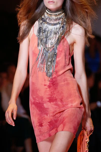 Look 22